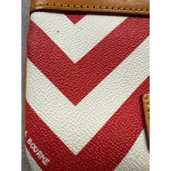 Dooney & Bourke Red White Chevron Brown Trim Zippered Pouch Coin Purse Wallet - Picture 5 of 16